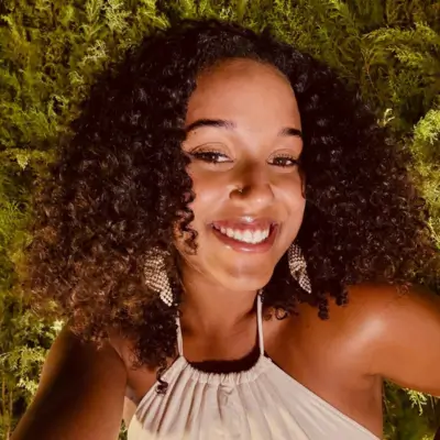 Profissional Pra Preto Psi Dandara Teles