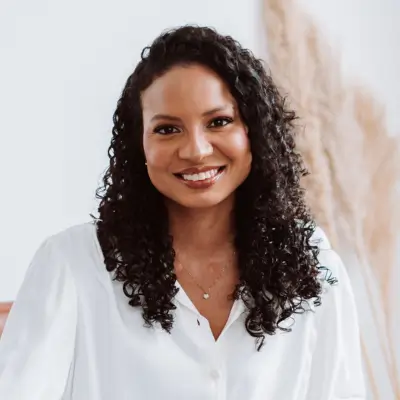 Profissional Pra Preto Psi Ryanne Wenecha