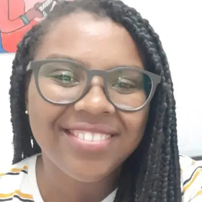 Profissional Pra Preto Psi Taina Valente